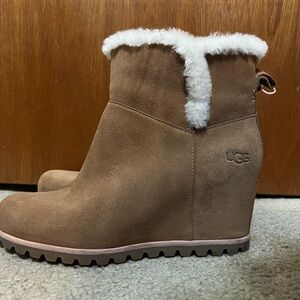 Women’s UGG Boots